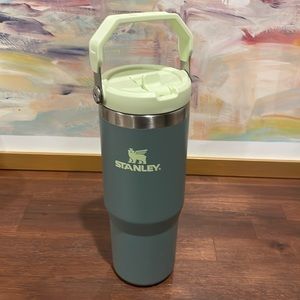 Stanley 30 oz with handle